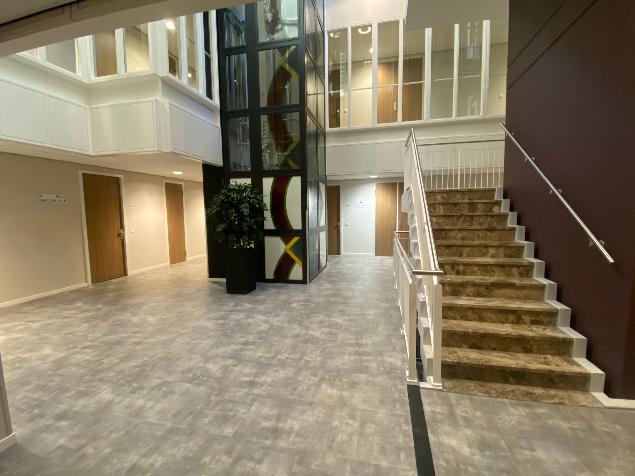 Photo 3 of Rogier van der Weydestraat 6-D3