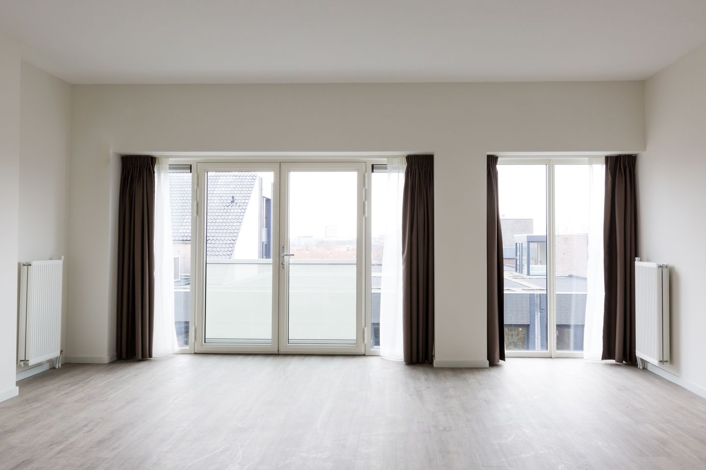 Photo 4 of Rogier van der Weydestraat 6-D3