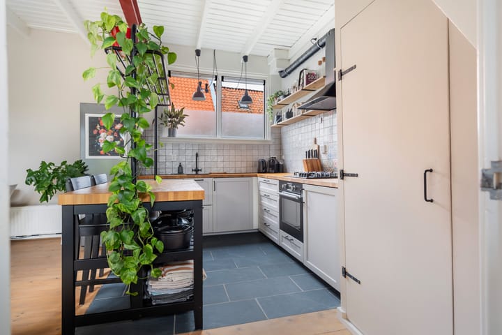 Photo 22 of Van Teylingenweg 44