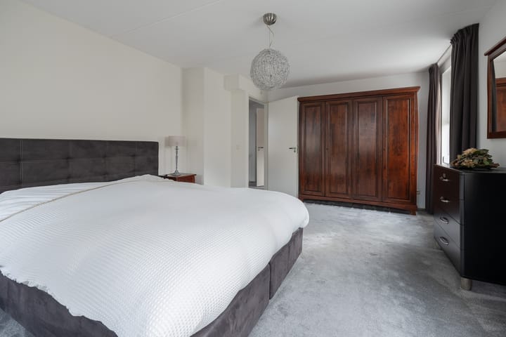 Photo 21 of Wethouder van Hekezenlaan 13