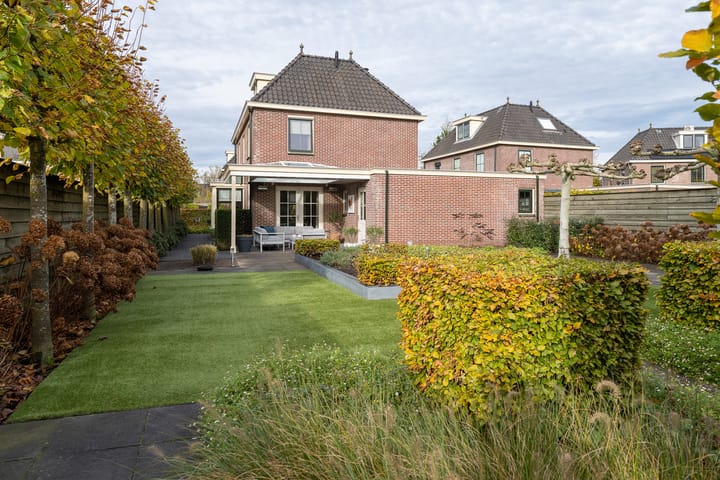 Photo 45 of Wethouder van Hekezenlaan 13