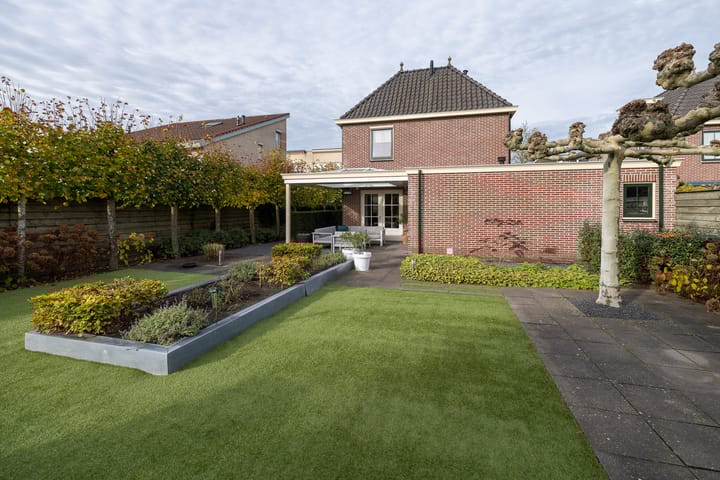 Photo 50 of Wethouder van Hekezenlaan 13