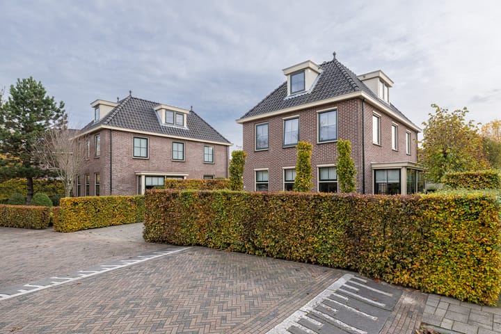 Photo 57 of Wethouder van Hekezenlaan 13