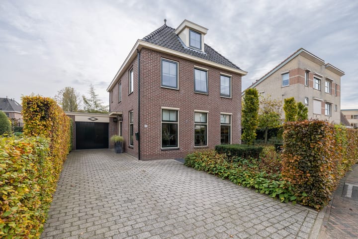 Photo 58 of Wethouder van Hekezenlaan 13