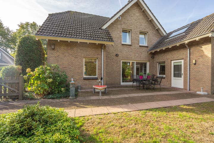 Foto 2 van Wermenbossestraat 19