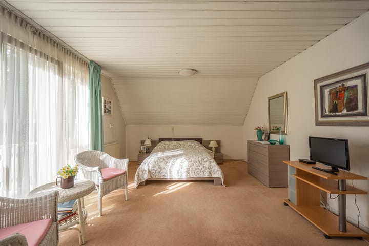 Foto 16 van Wermenbossestraat 19