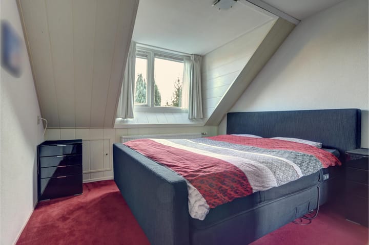 Photo 19 of Newtonlaan 2