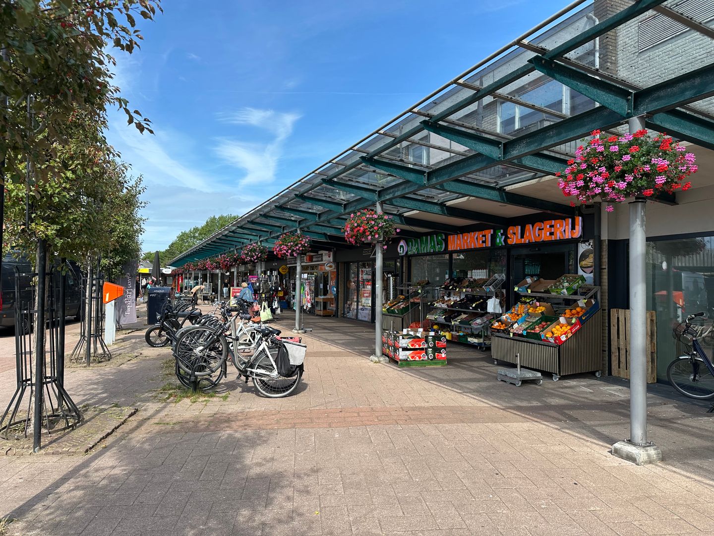 View photo 2 of Raadhuisplein 4