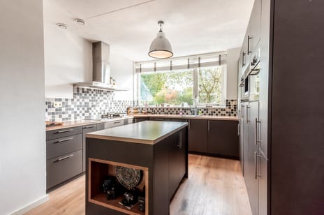 Overcinge 50 secondary image