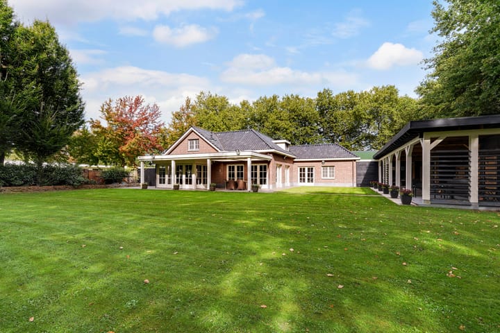 Photo 2 of Chrysantenstraat 46