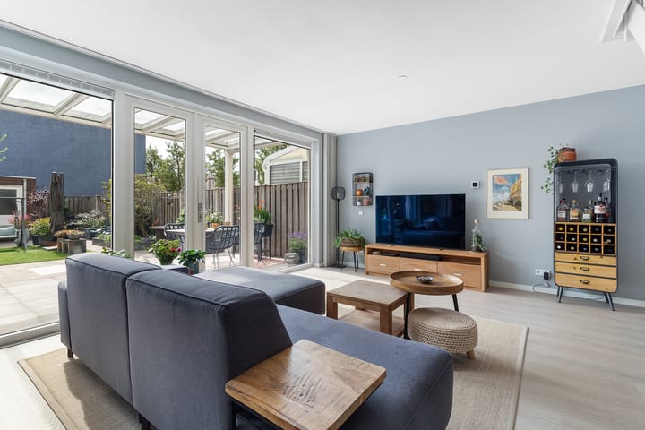 Photo 14 of Carol Vogesgracht 11