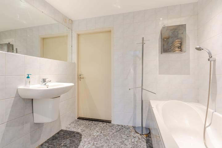 Foto 40 van Blaarthemseweg 68