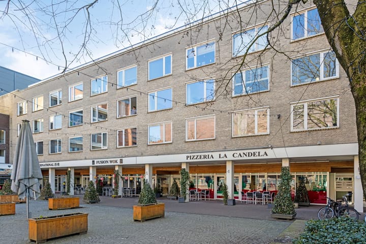 Boulevard 1945 296 main image