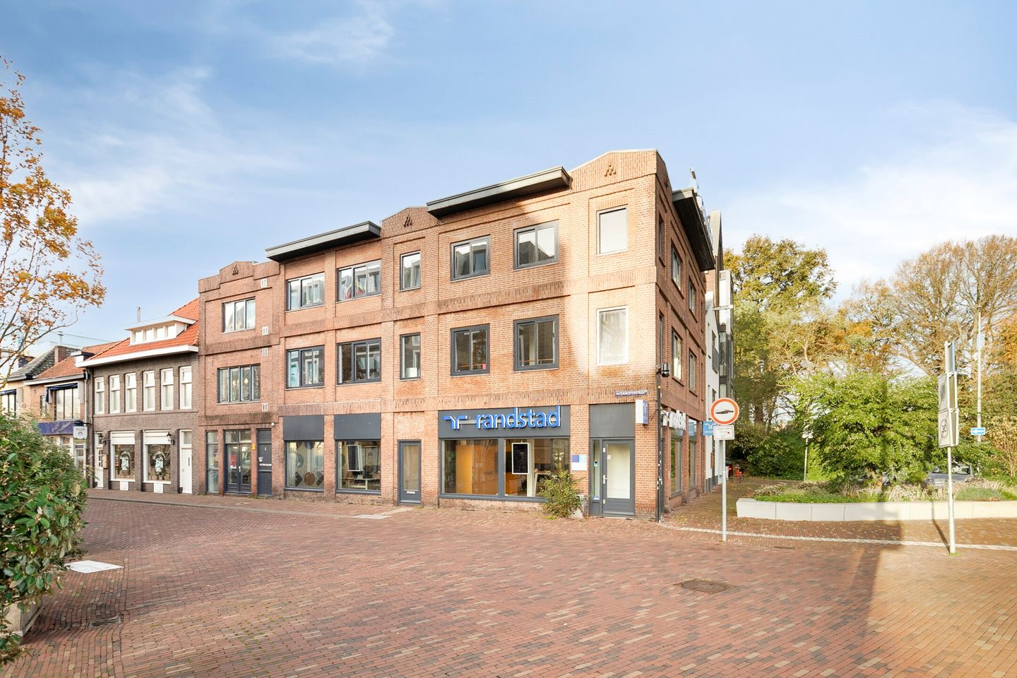 View photo 1 of Paternosterstraat 4