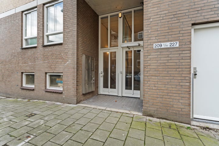 Photo 16 of Jacob van Lennepstraat 209