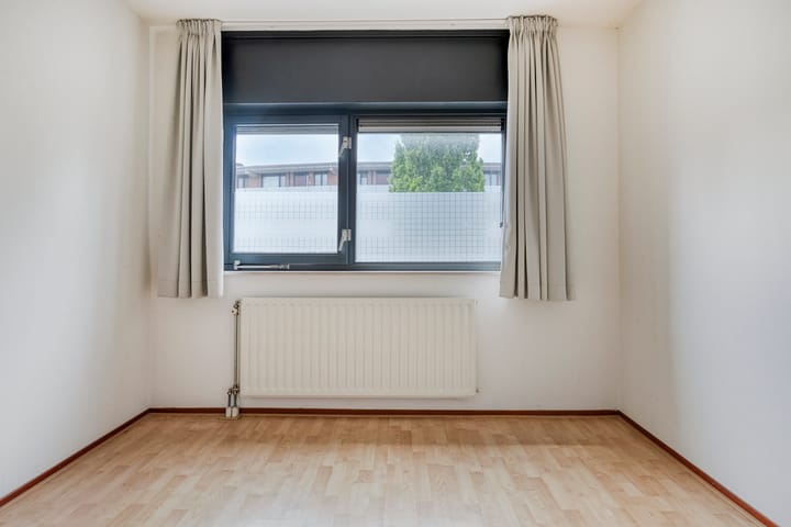 Foto 19 van Sara Burgerhartstraat 25