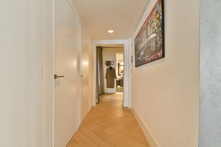 Photo 11 of Struisenburgstraat 48-C