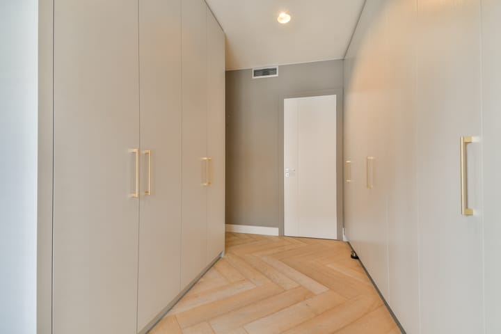 Photo 15 of Struisenburgstraat 48-C