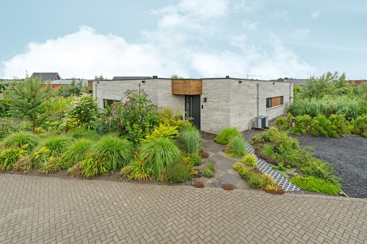 Foto 1 van Michael Faradaystraat 74