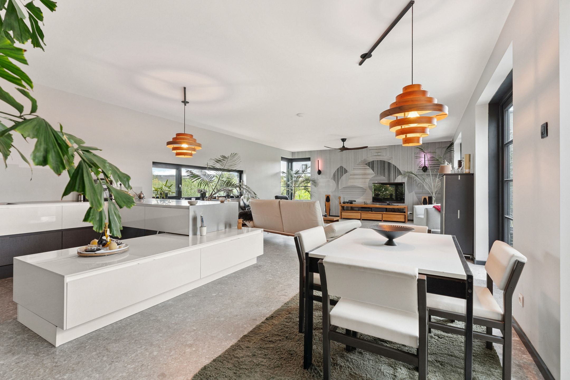 Photo 15 of Michael Faradaystraat 74