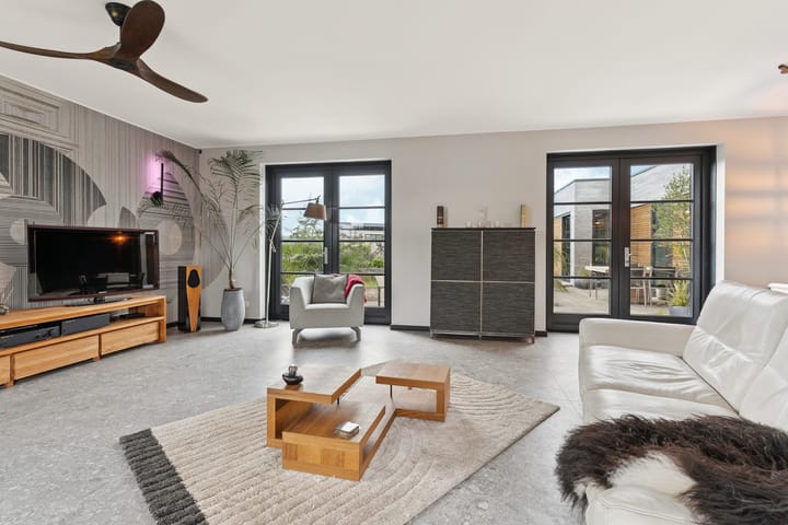 Foto 19 van Michael Faradaystraat 74