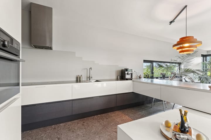 Foto 22 van Michael Faradaystraat 74