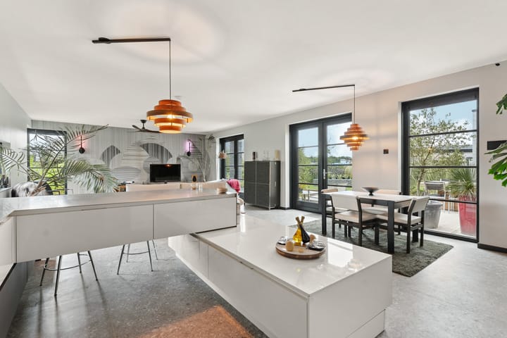 Foto 23 van Michael Faradaystraat 74