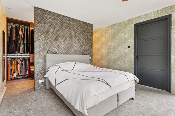 Foto 31 van Michael Faradaystraat 74