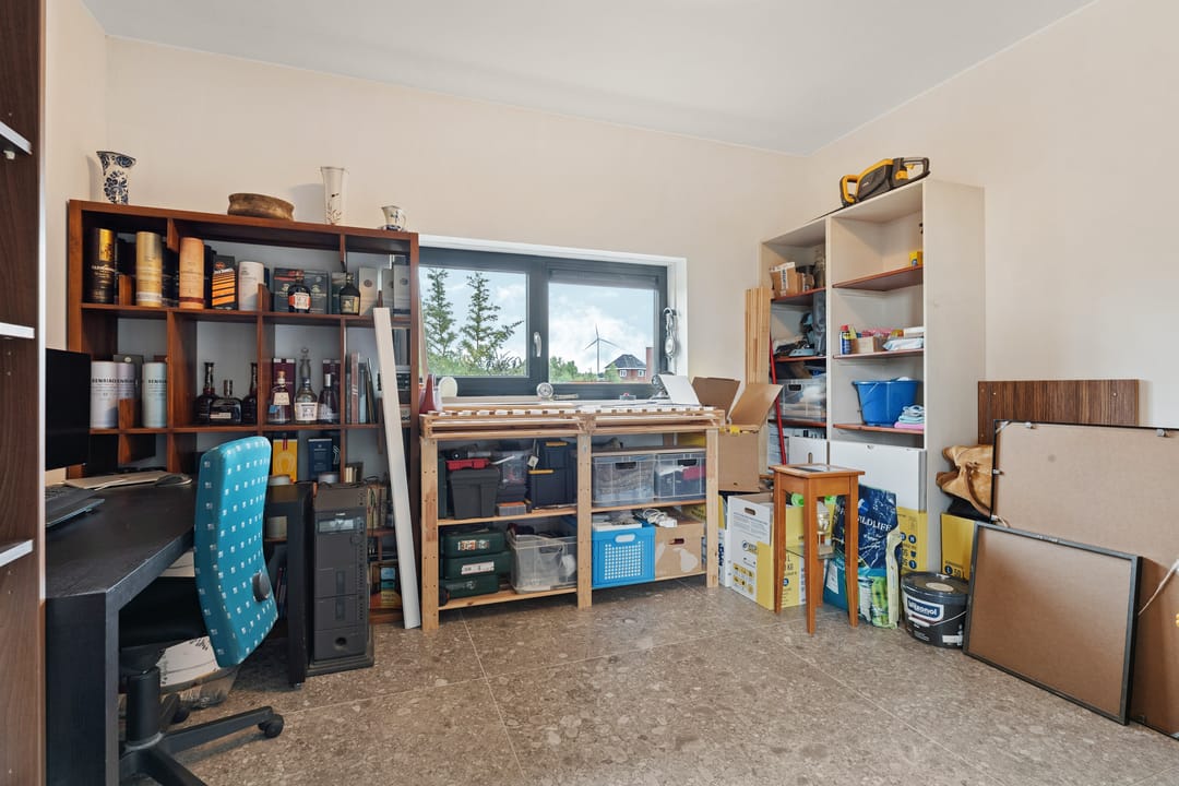 Photo 38 of Michael Faradaystraat 74