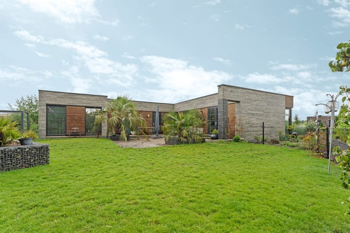 Foto 41 van Michael Faradaystraat 74