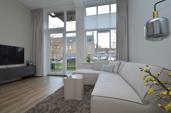 Foto 8 van Albert Schweitzerstraat 65