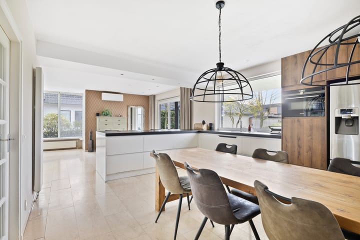 Foto 19 van Maasstraat 22