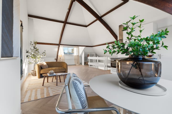 Photo 19 of Jansbinnensingel 12-3