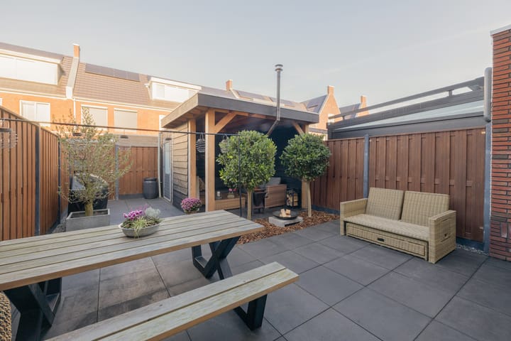 Photo 4 of Leifruit 5