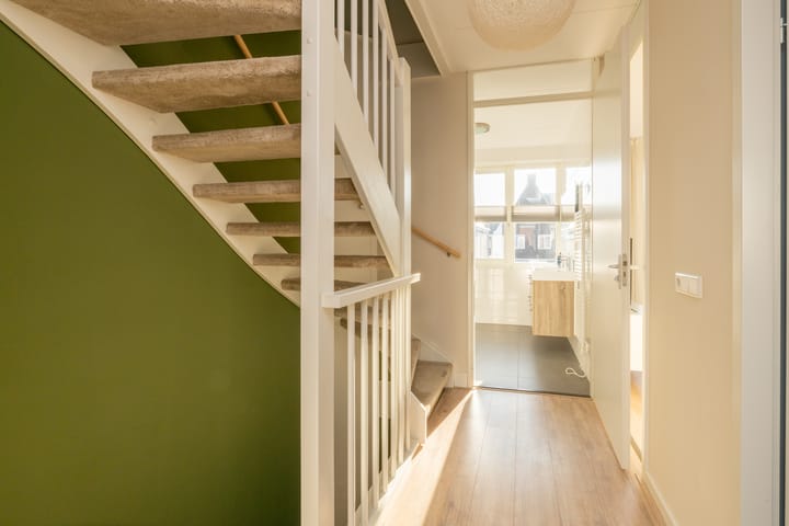 Photo 18 of Leifruit 5