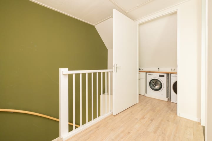 Photo 28 of Leifruit 5