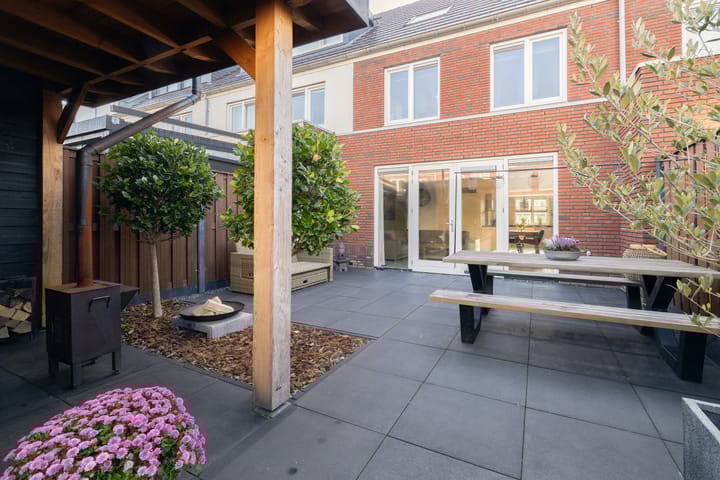 Photo 36 of Leifruit 5