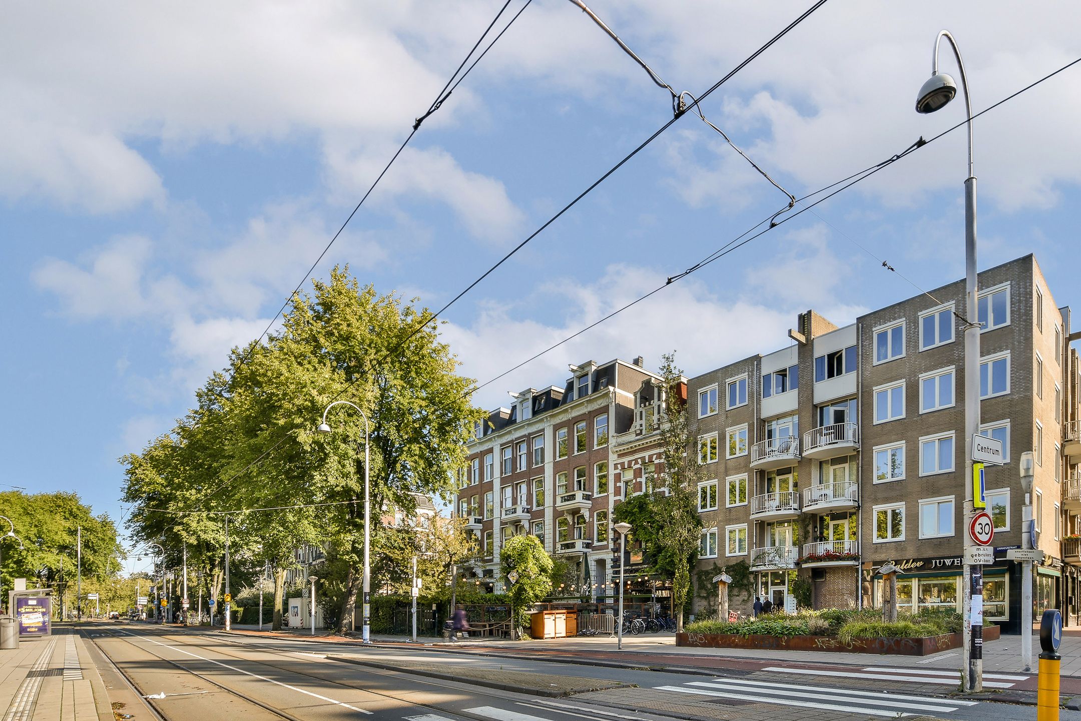 Foto 27 van Linnaeusstraat 27-F