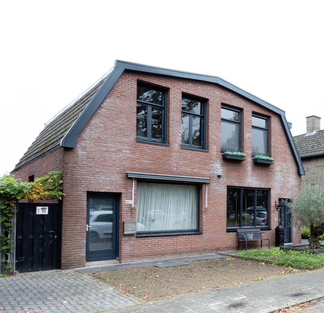 Gronausestraat 987 