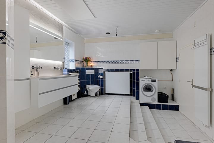 Photo 18 of Hoofdweg 23