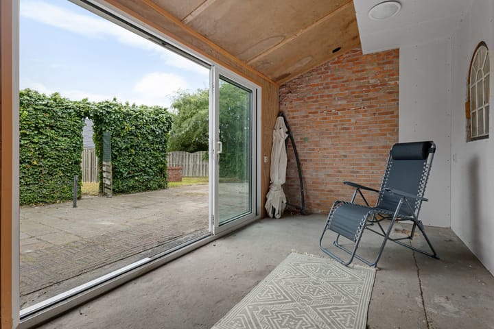 Photo 37 of Hoofdweg 23