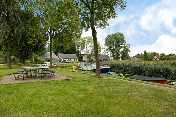 Photo 43 of Hoofdweg 23