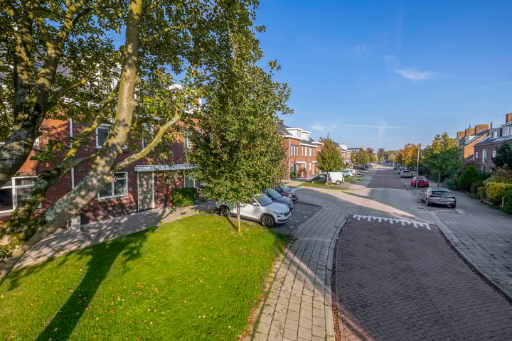 Photo 41 of Fortuinlaan 96