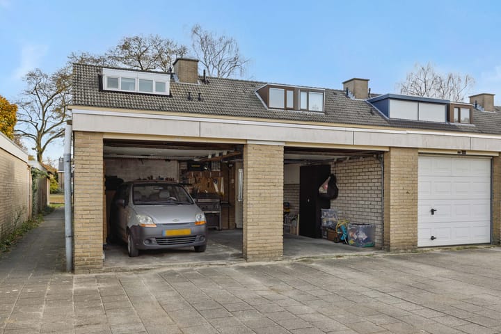 Photo 31 of Ortstraat 24