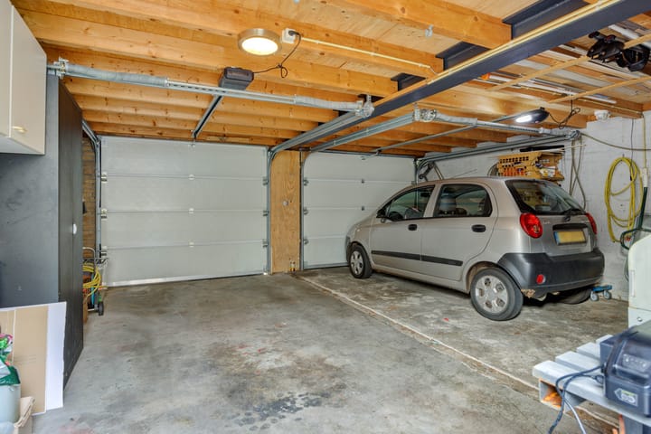 Photo 32 of Ortstraat 24