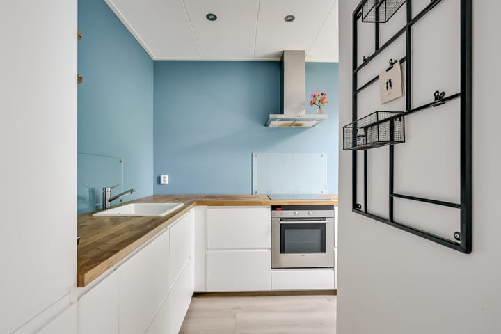 Photo 7 of Piet Heinlaan 98