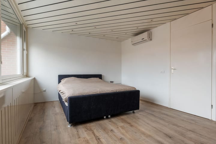 Photo 16 of Hoofdstraat 132