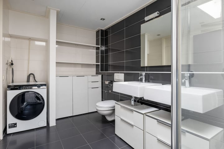 Photo 19 of Hoofdstraat 132