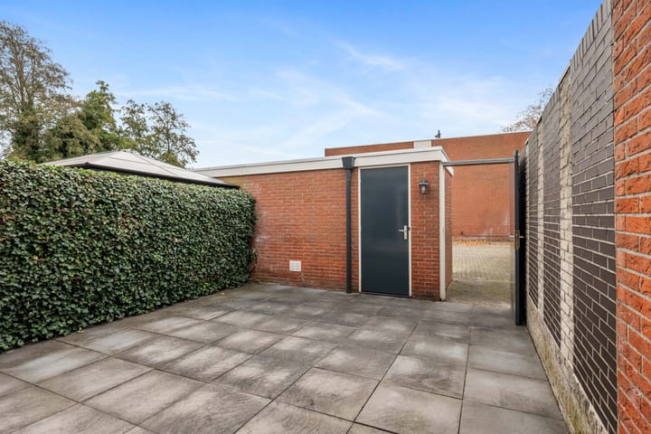 Photo 23 of Hoofdstraat 132