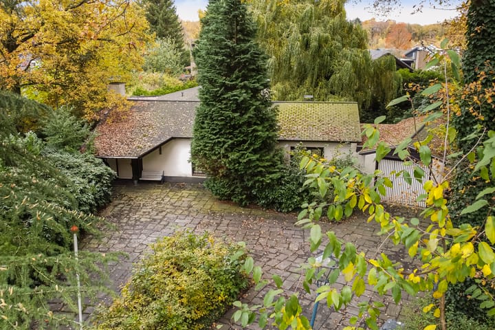 Photo 2 of Noord Esmarkerrondweg 149